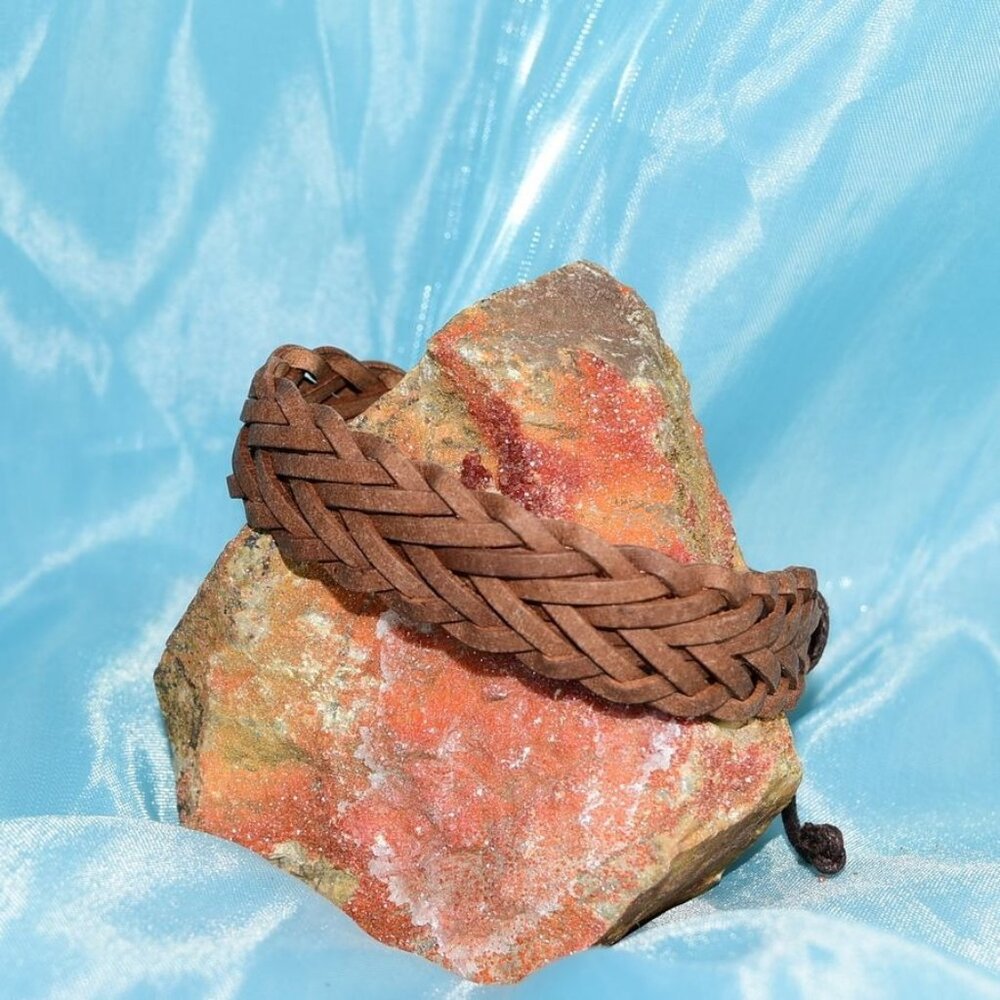 Tye Herringbone Mens Weathered Sliding Tie Brown Leather Bracelet Gift Packaged